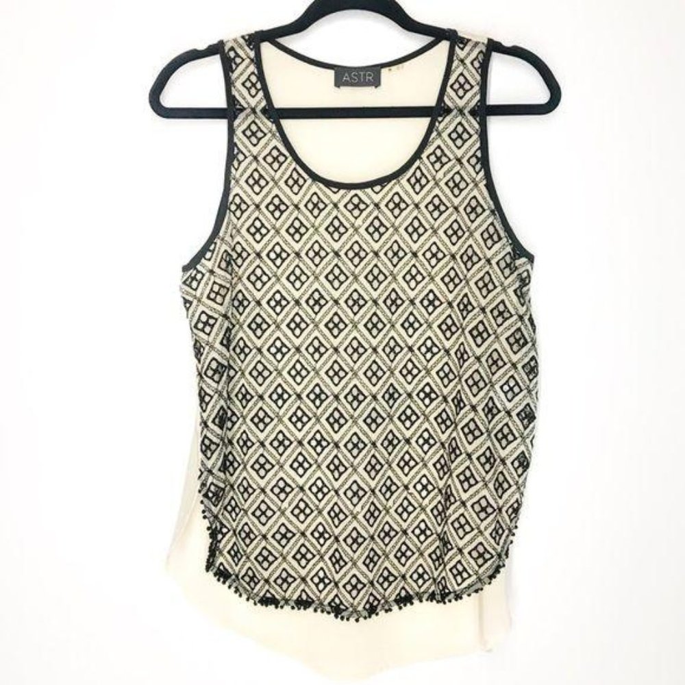 ASTR Embroidered Front Tank Top Size Medium